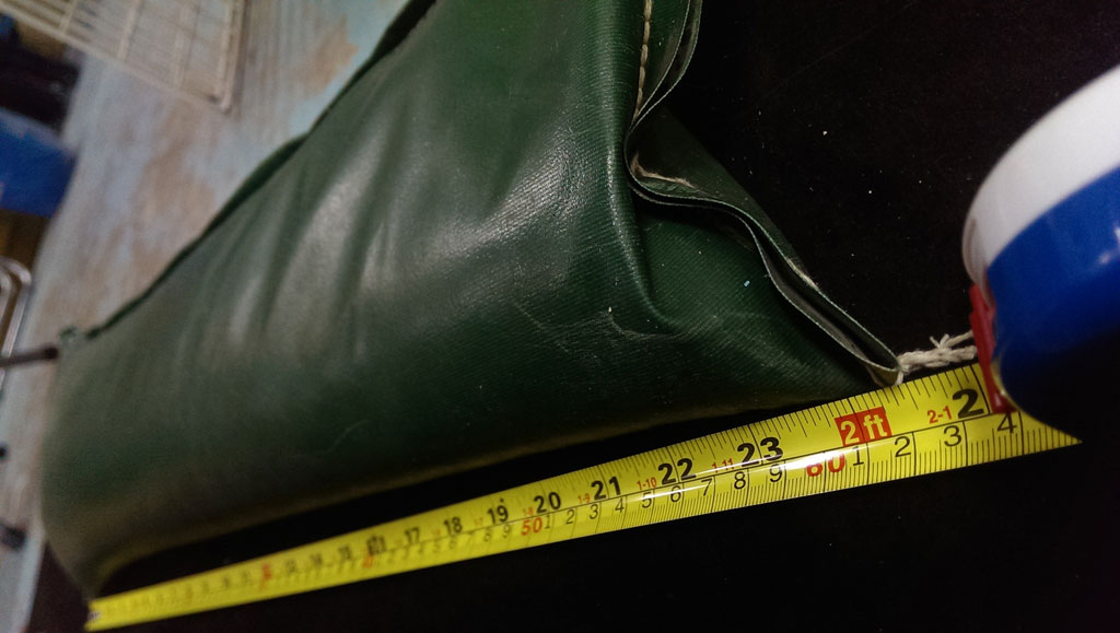 沙包(24寸 x 7寸) $50 / 個